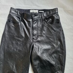 Abercrombie & Fitch Skinny high rise black sz 29/8 curve love Vegan Leather Y2K